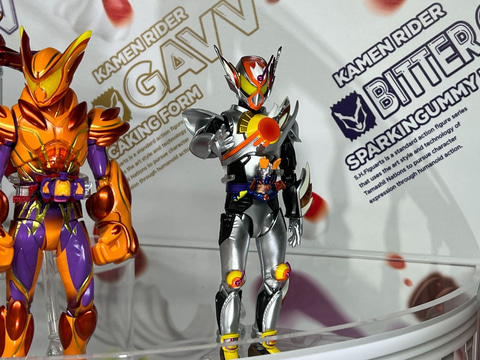 仮面ライダーガヴ」より「S.H.Figuarts 仮面ライダーガヴ マスター