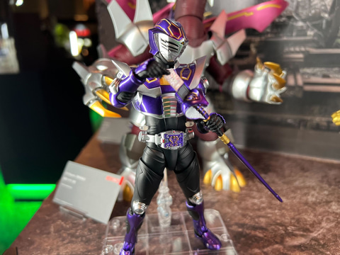 S.H.Figuarts（真骨彫製法）」シリーズより「龍騎」「響鬼」「カブト