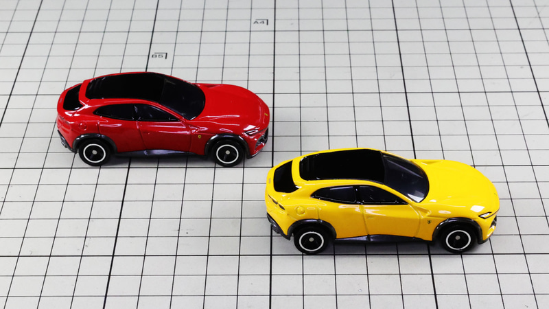 リア：絞り込まれたリアウインドウ