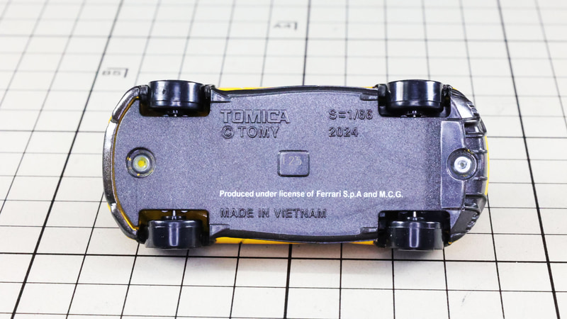 シャーシ：フラットになっています