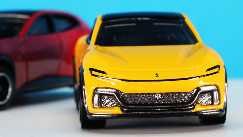 バンパー上にもフェラーリのロゴがあります