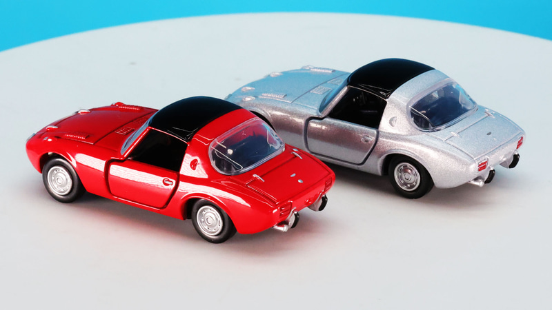 とっても小さいけど元気な小型スポーツカーです