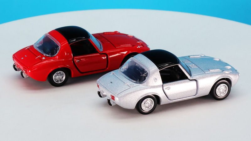 キュッと凝縮したスタイルをハイディテールなトミカプレミアムで再現しています