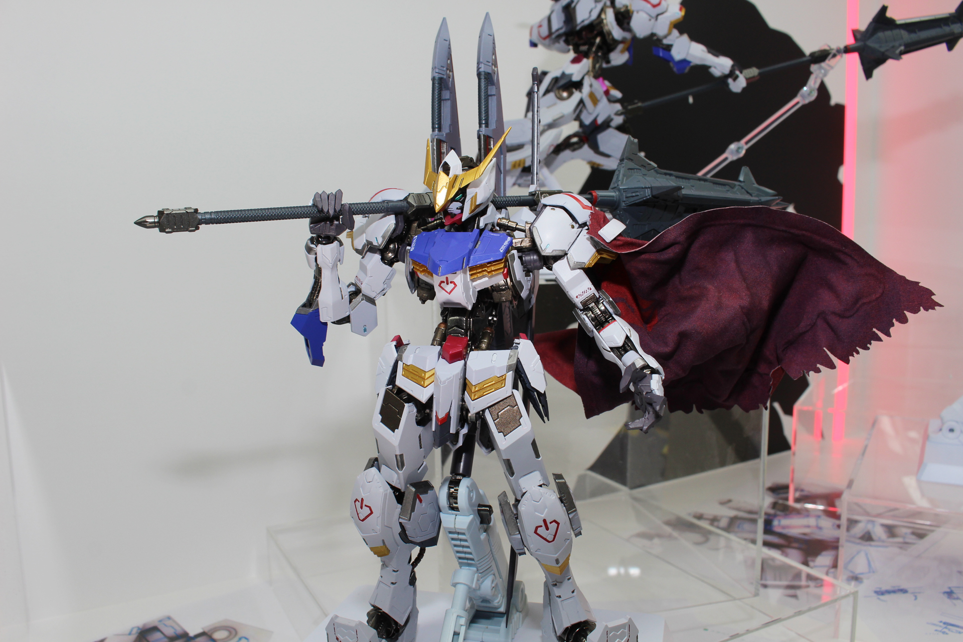 「METAL BUILD ガンダムバルバトス（仮）」。発売日、価格は未定。11月下旬に詳細発表の予定