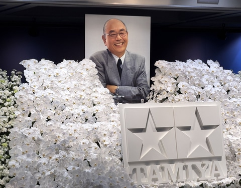 TAMIYA 4X4 LIGHT VEHICLE 故 田宮俊作氏サイン入り TAMIYA 4X4 LIGHT