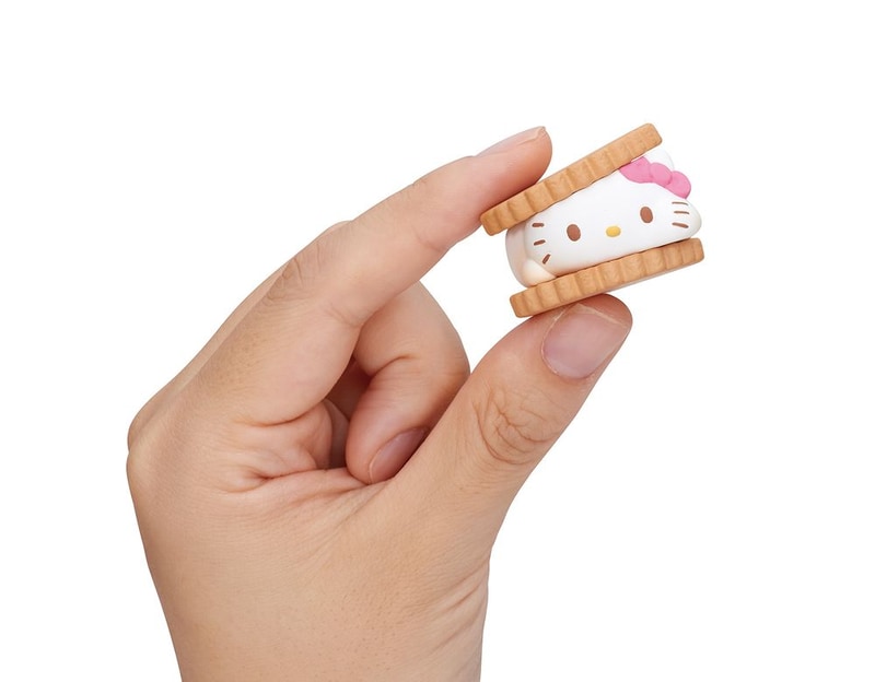 マシュマロみたいなとろけポーズがキュート
