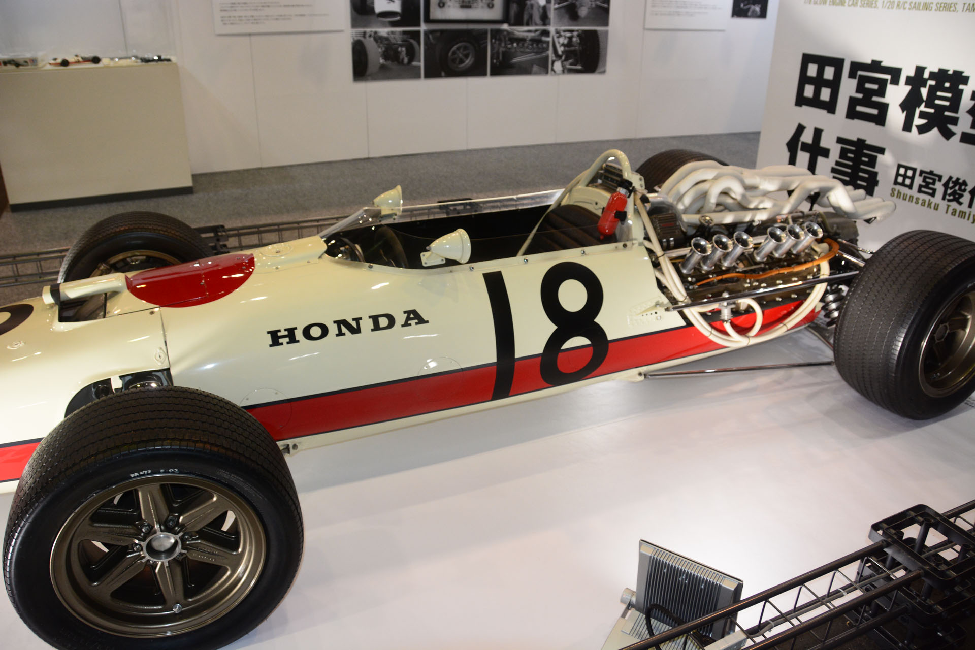 「RA273」は1966年、新たに3リッターエンジンで争われることになったF1グランプリにHondaが投入したマシンだ。こちらはHondaがこのイベントのために2台も出展している