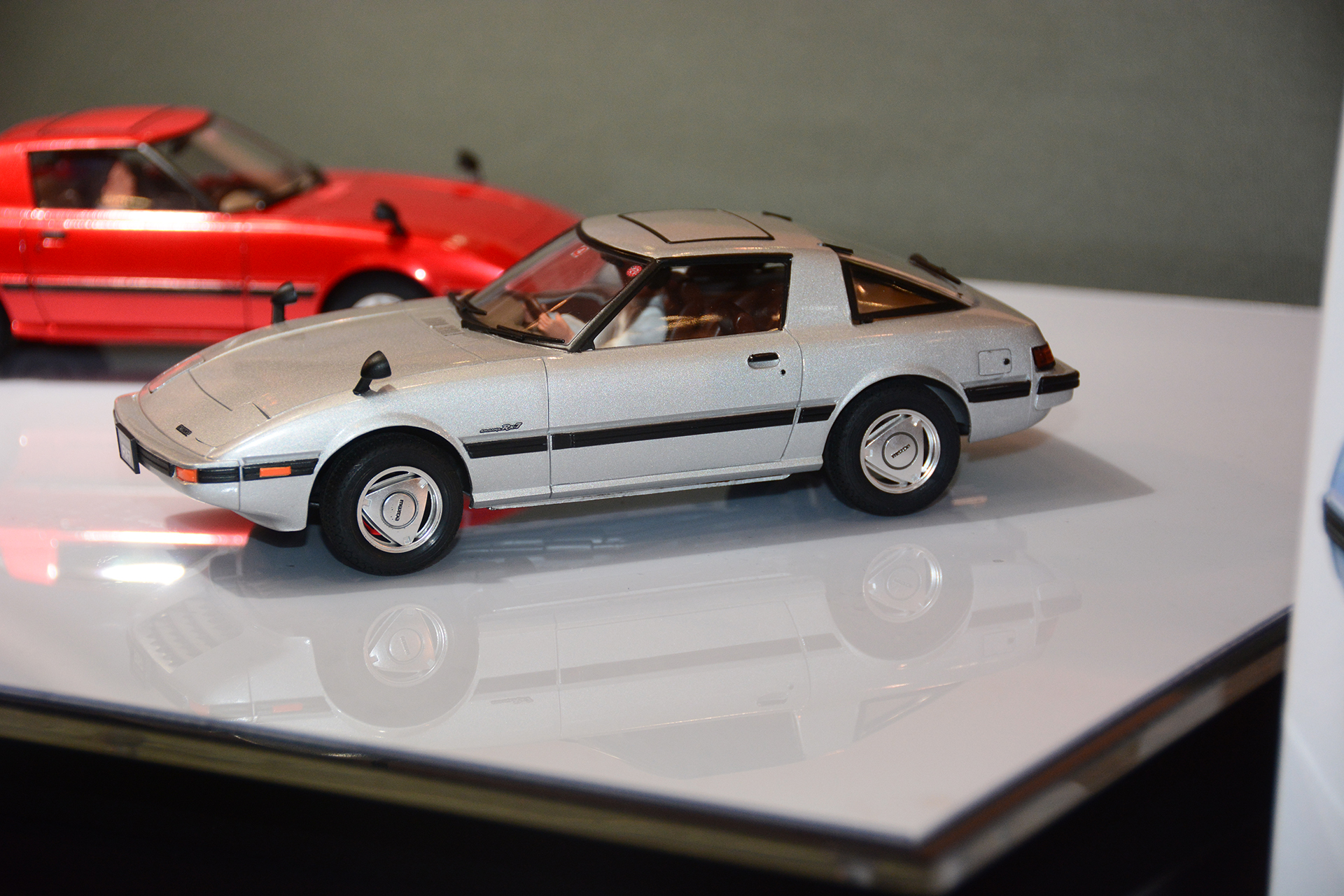 当時の名車への記憶、当時のプラモデルの記憶を刺激されるキットだ