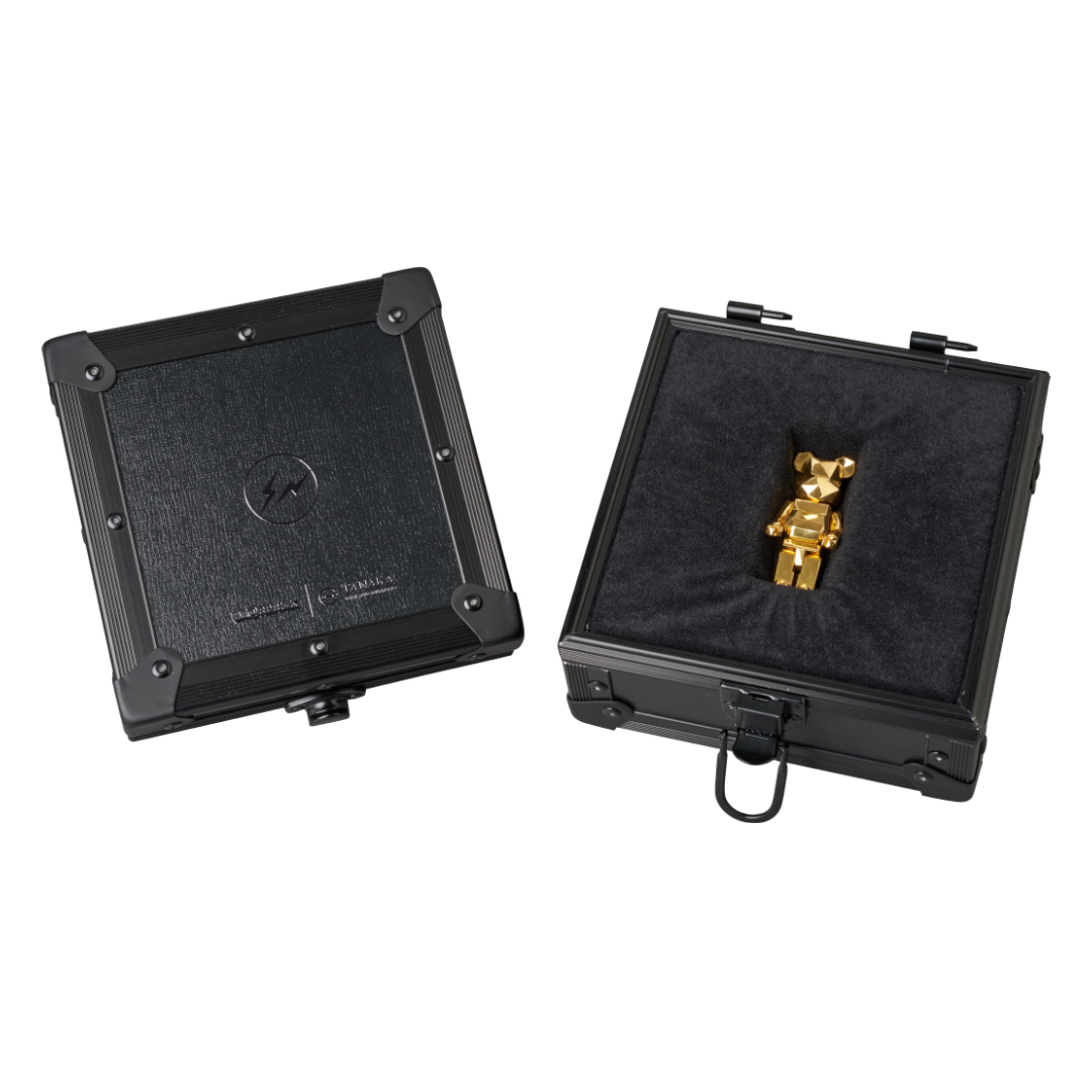 ケースに収納した状態