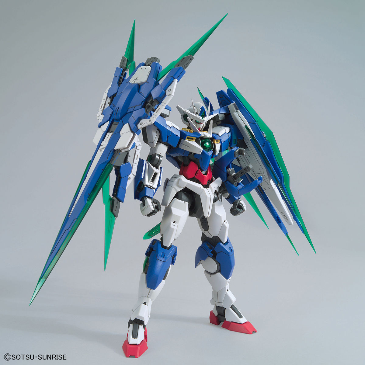「MG 1/100 ダブルオークアンタフルセイバー」