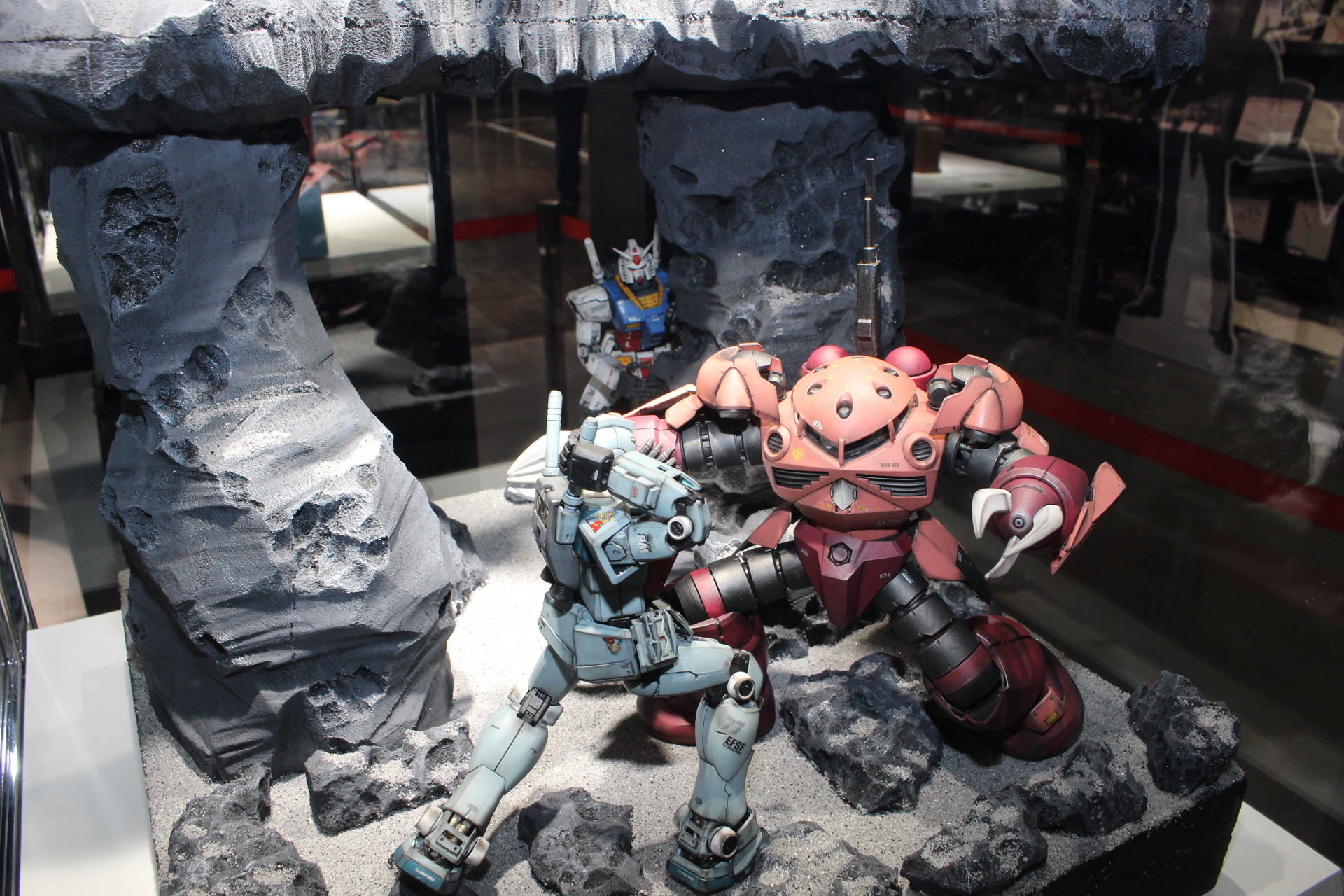 ジャブローでは散らない！／ガンプラまな君／HGUC 1/144 RGM-79 ジム他