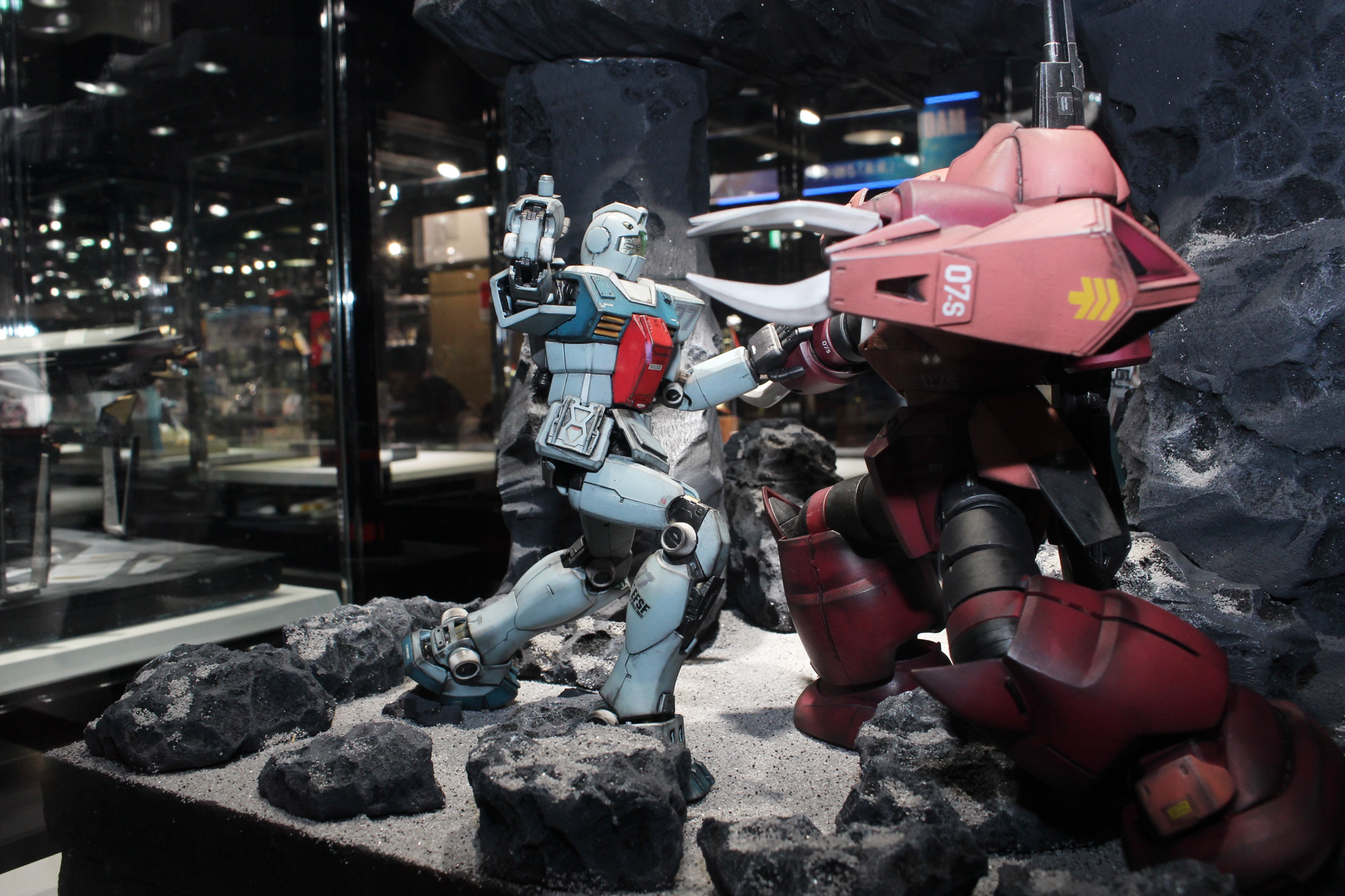 ジャブローでは散らない！／ガンプラまな君／HGUC 1/144 RGM-79 ジム他