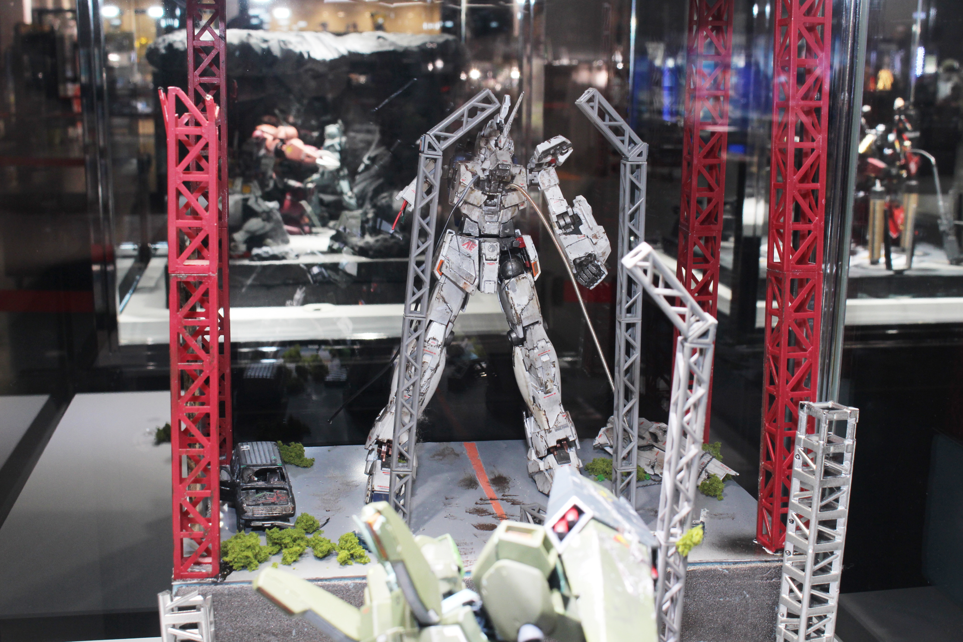 忘れ去られたネオジオン／ズゴックくーーーーん／MG 1/100 RX-0 ユニコーンガンダム他