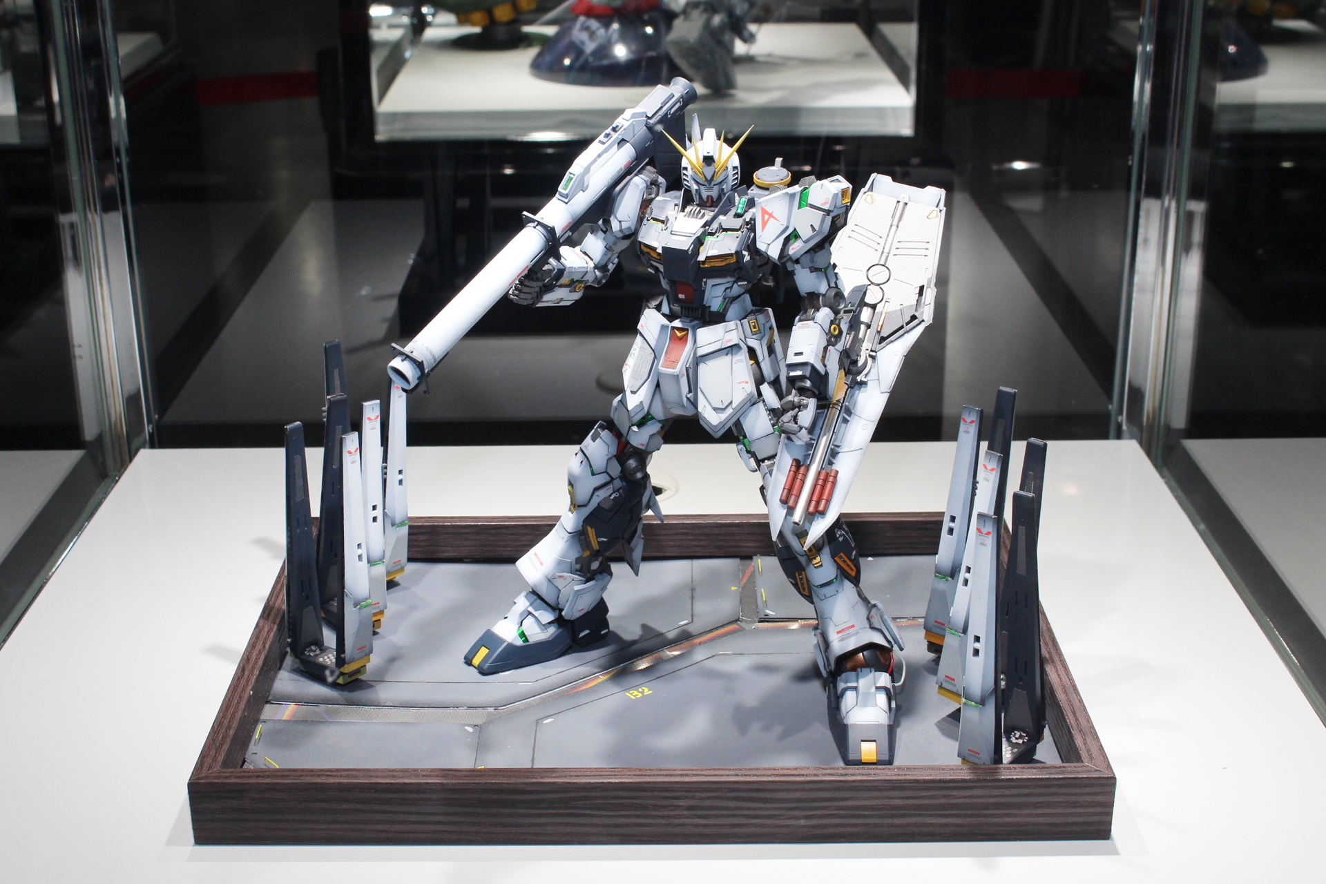 Prototype／makisanda555／MG 1/100 νガンダム Ver.ka