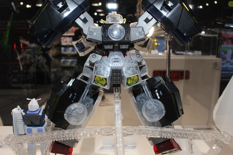 特別企画】クリア装甲をまとったガンダムヴァーチェ登場！ 「MG 1/100