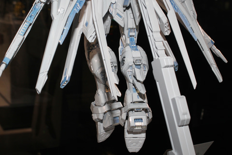 特別企画】純白の輝きをまとう「MGEX 1/100 ストライクフリーダム