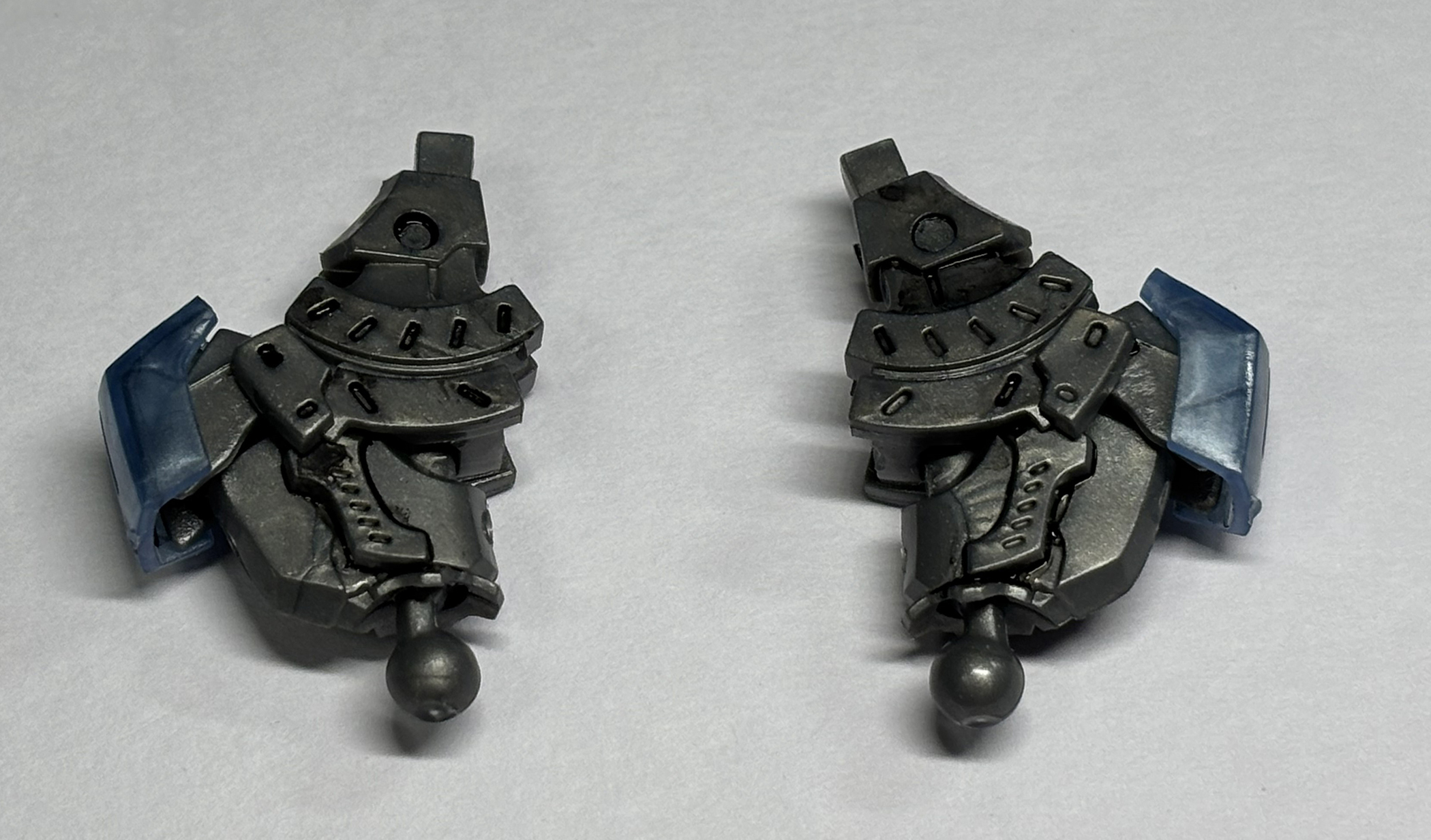 肘のツインスイング機構