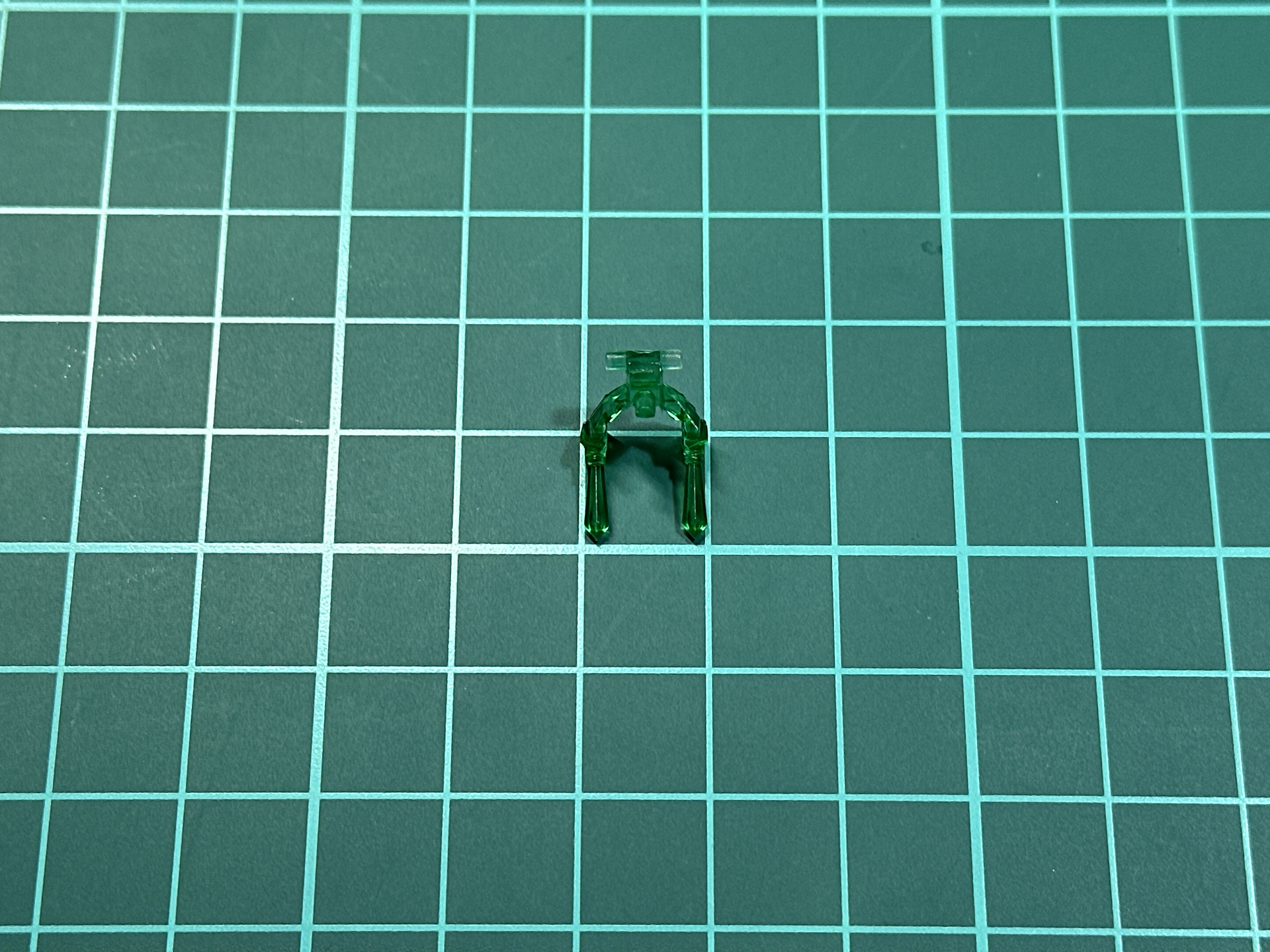 クリアグリーン部分はパーティングライン処理を行なったパーツに直接塗装しています