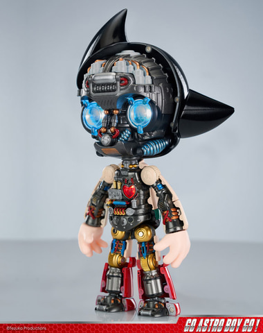 デフォルメデザインに十万馬力のメカ造形。「メタルアクションシリーズ