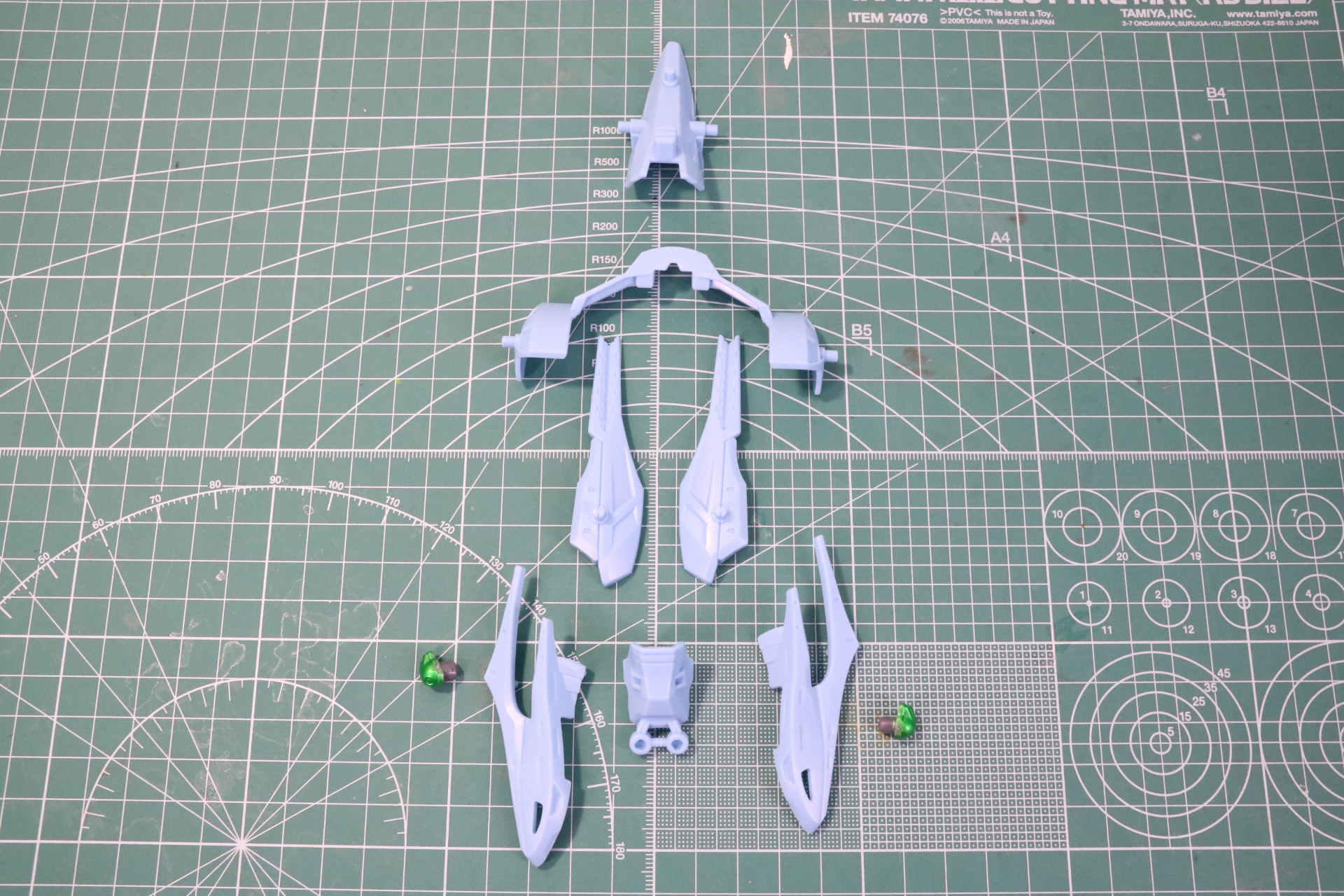 アーマーパーツとアイパーツ