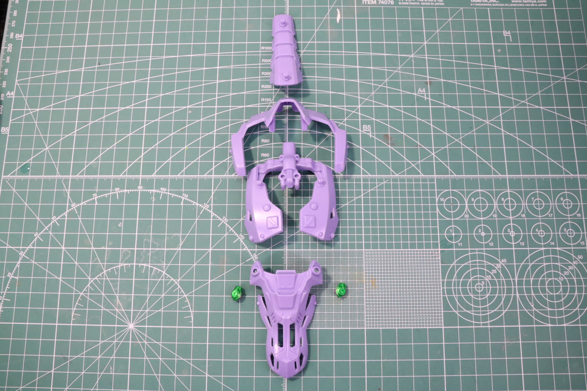 アーマーパーツとアイパーツ