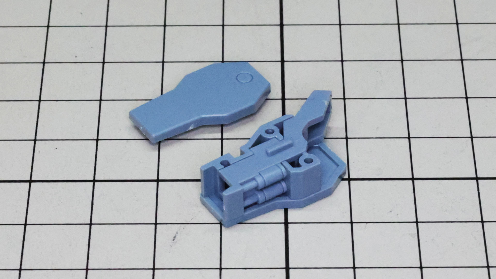 前腕にはメカフレームが組み込まれます