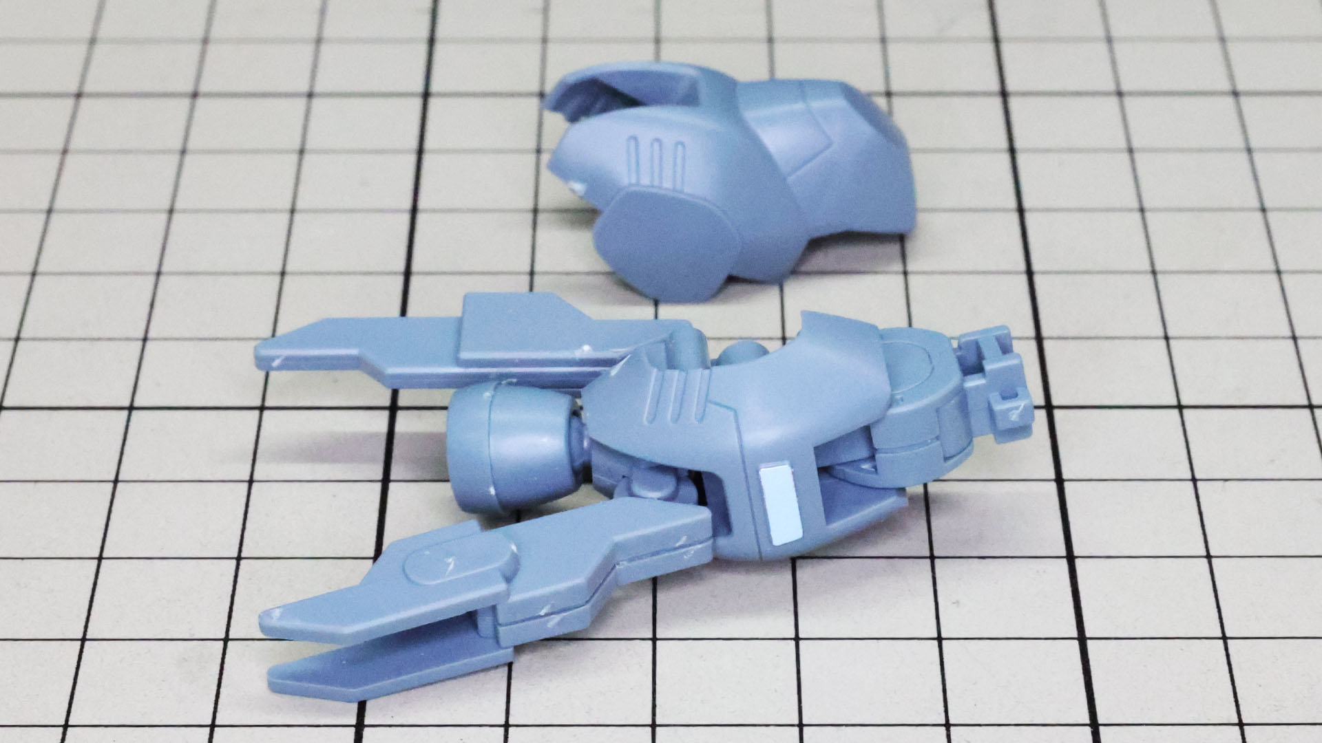 簡易的な装甲を組み付けていきます