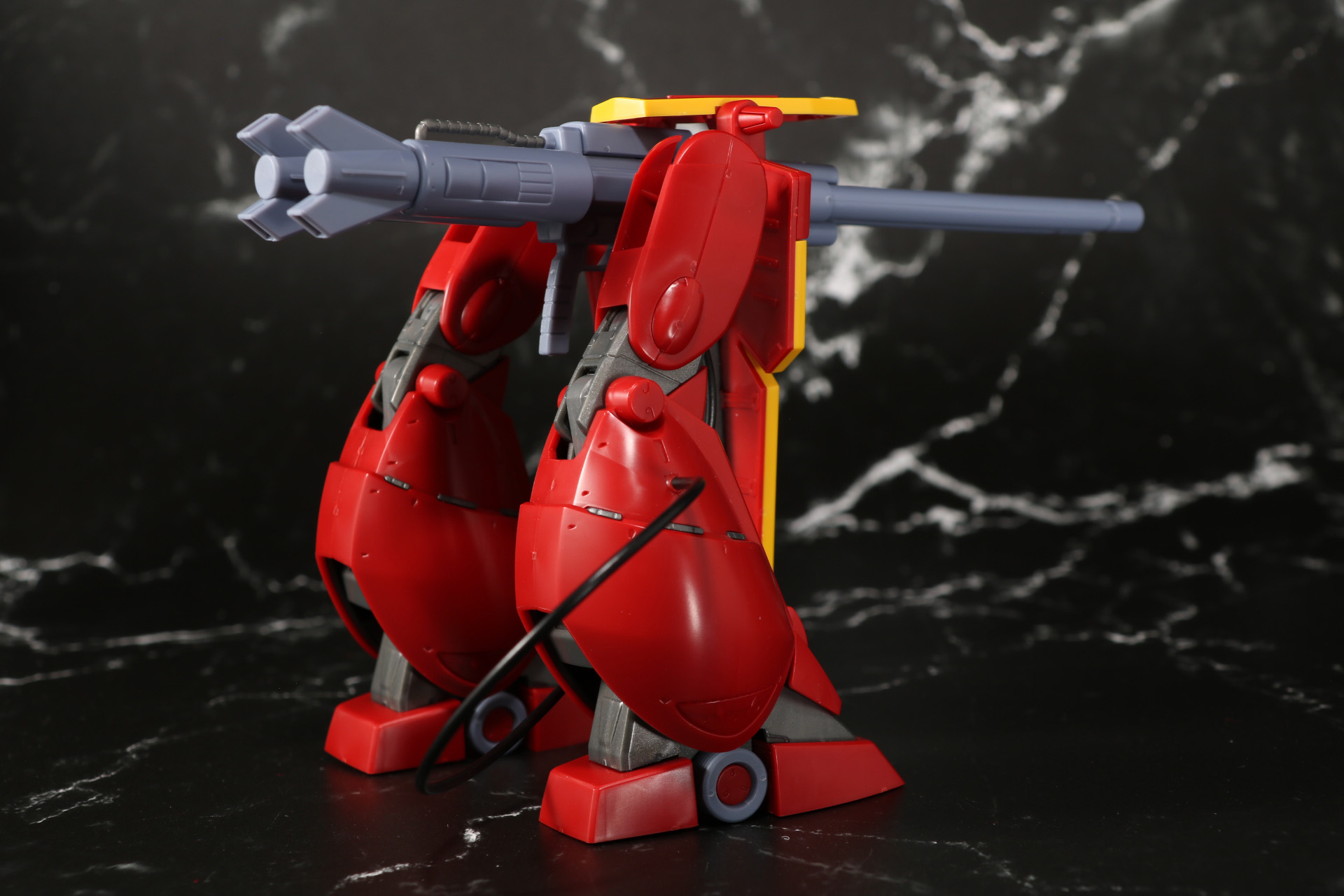 背面