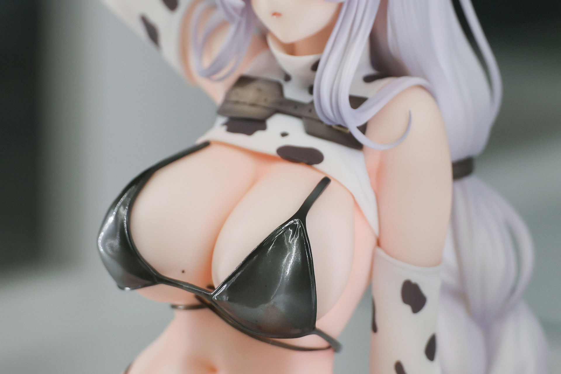 胸のホクロもしっかり再現
