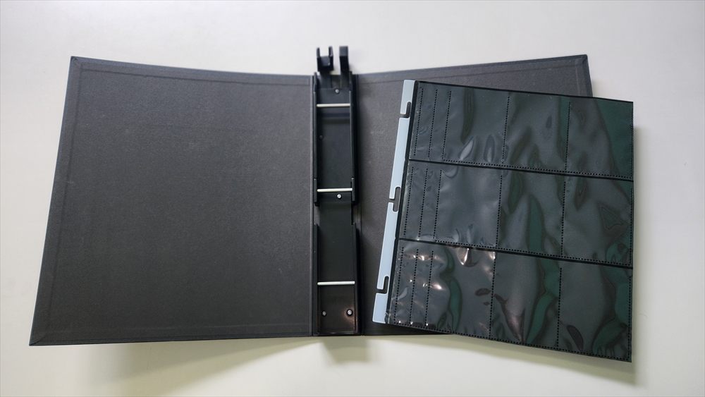 リフィルと背表紙の形状