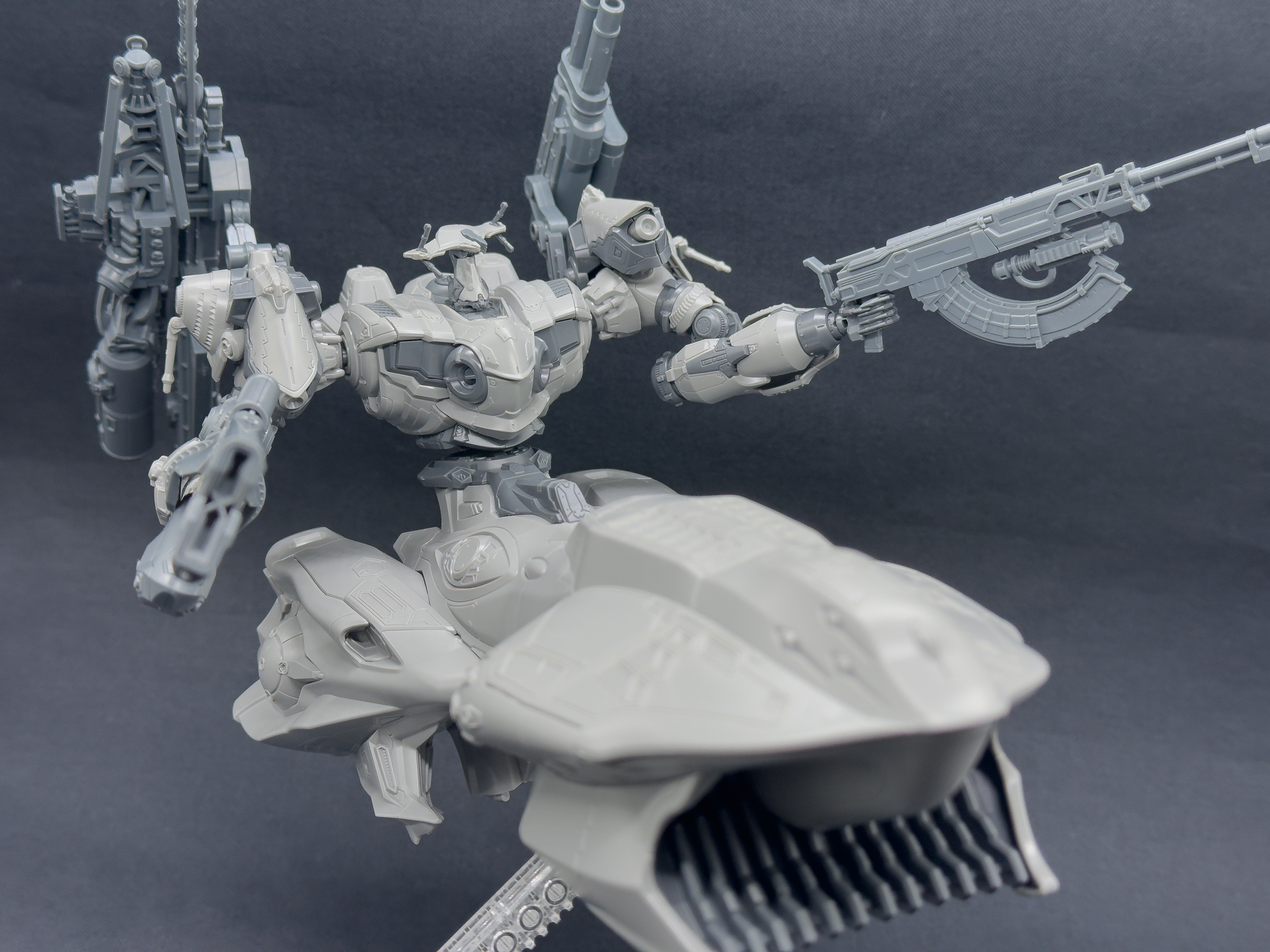 これだけの装備を追加してもアクションベースを使用すれば安定したポージングが取れます。