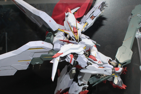 特別企画】幻のガンダム・フレームの機体をアクションフィギュアで立体