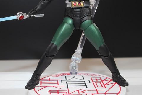 特別企画】仮面ライダーBLACKに続き、“太陽の子”BLACK RXもアクション