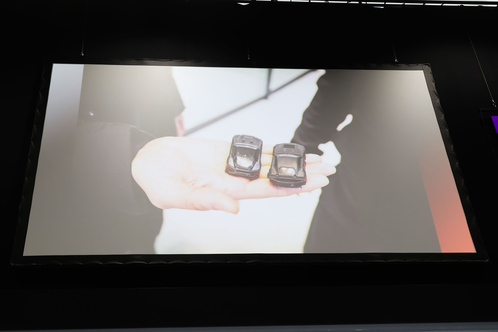 後ろ姿もカッコイイ