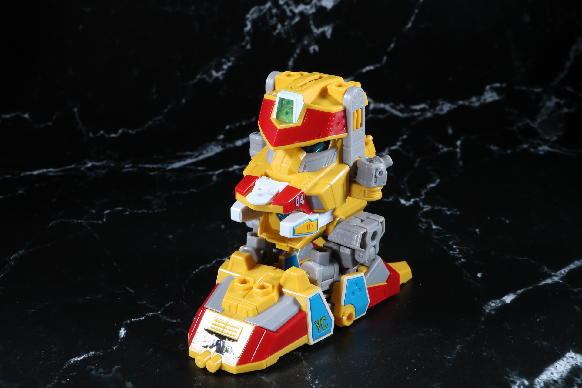 本体とつま先パーツを合体