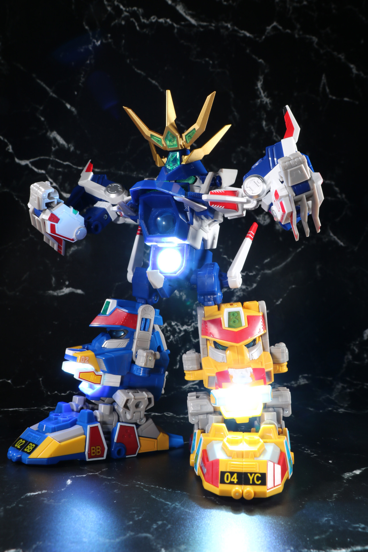 胴体、脚部を発光させれば「ブラスターカノン」を表現できる