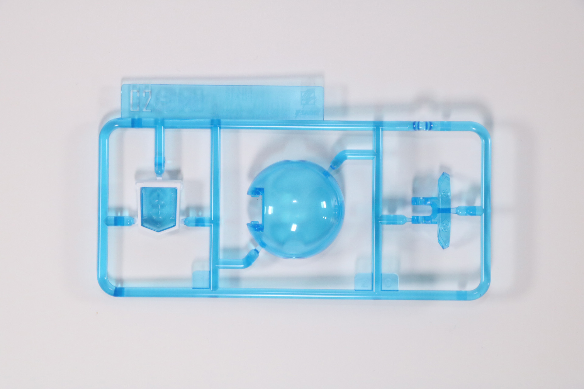 上半身フレーム、サウンドボックス（下半身）、右脚部、左脚部、C2パーツ