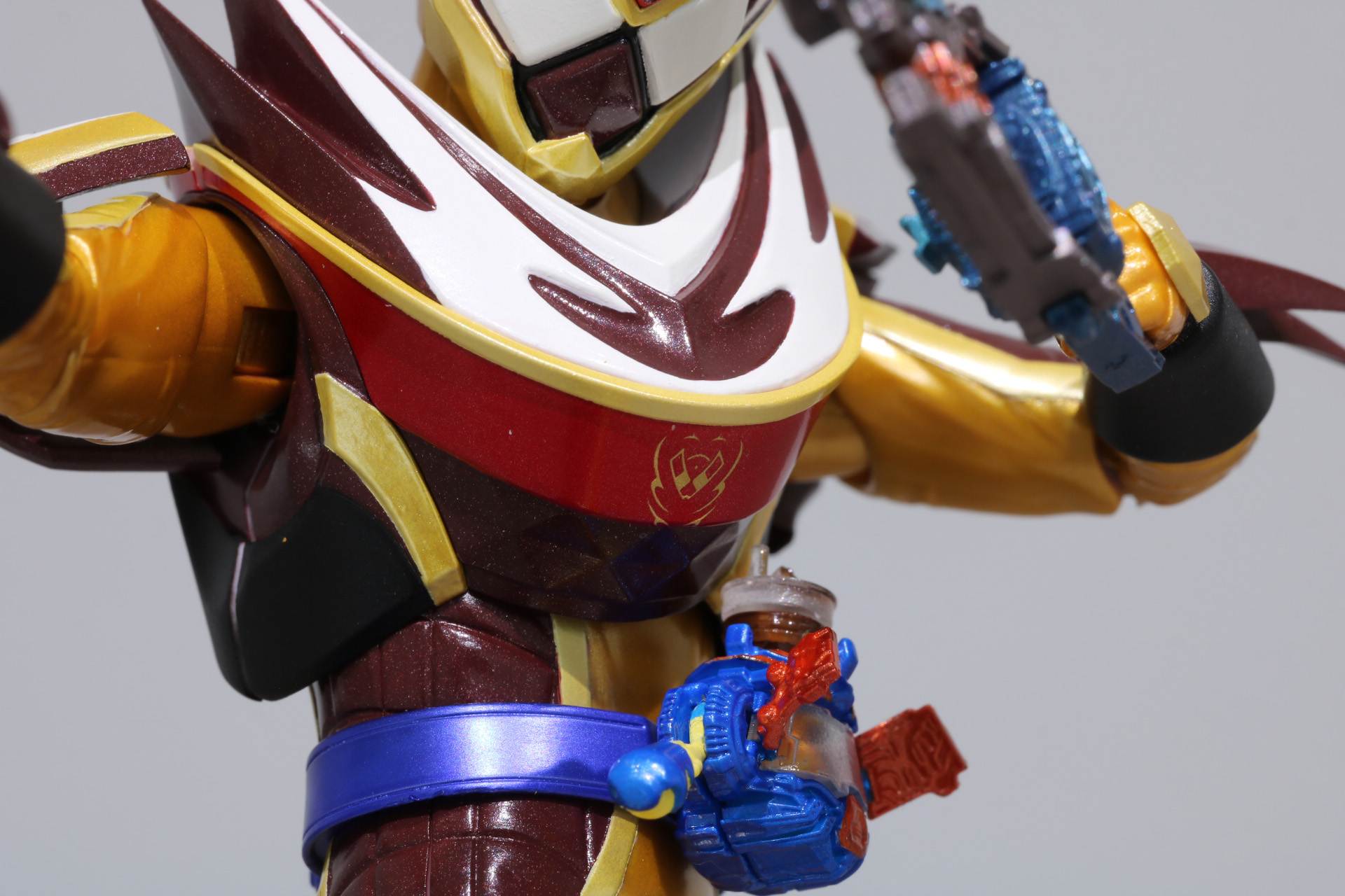 胸のマークも細かく再現