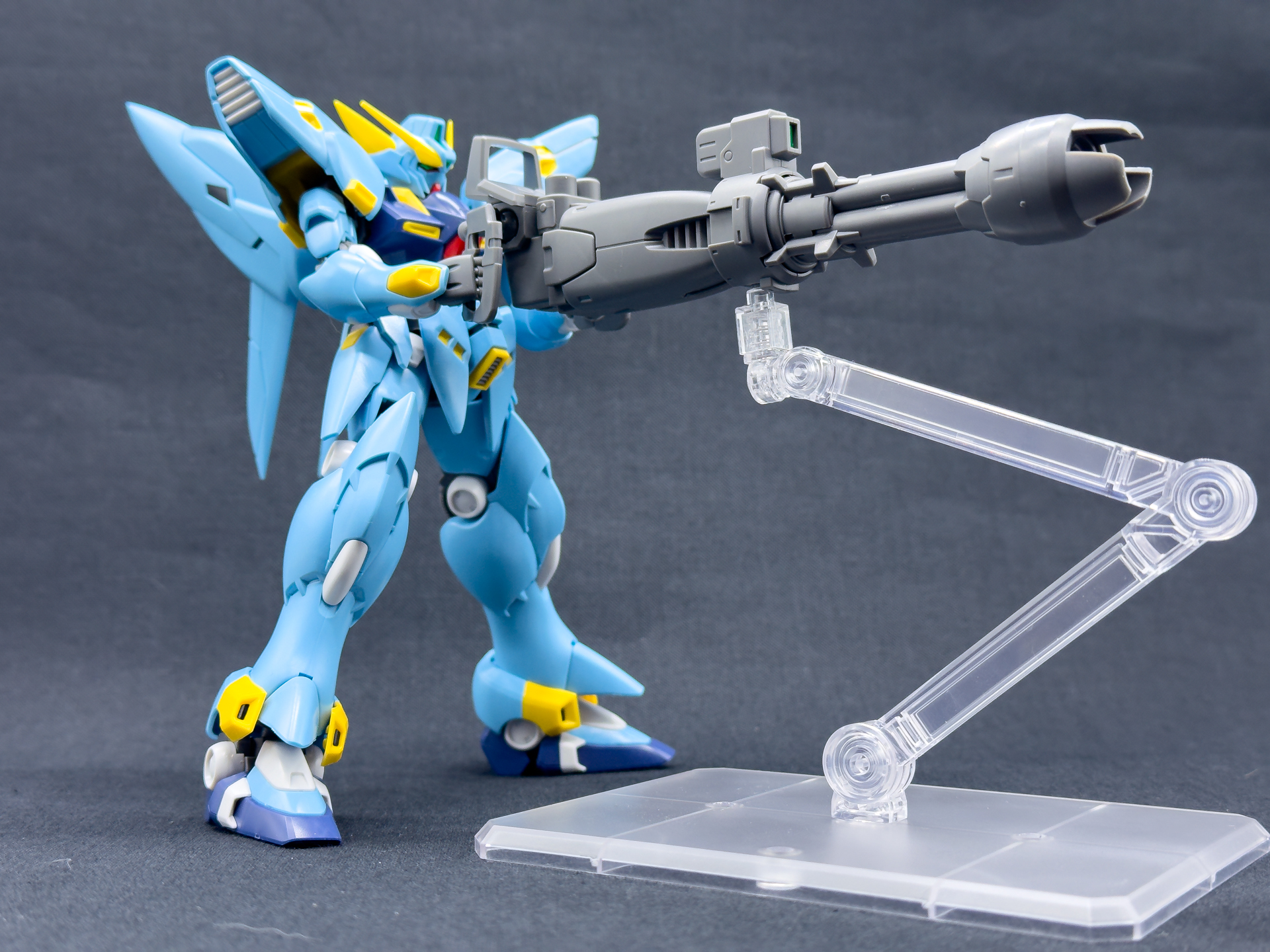 「ブラックホール・キャノン」は底部にアクションベースを取り付けて装備します。