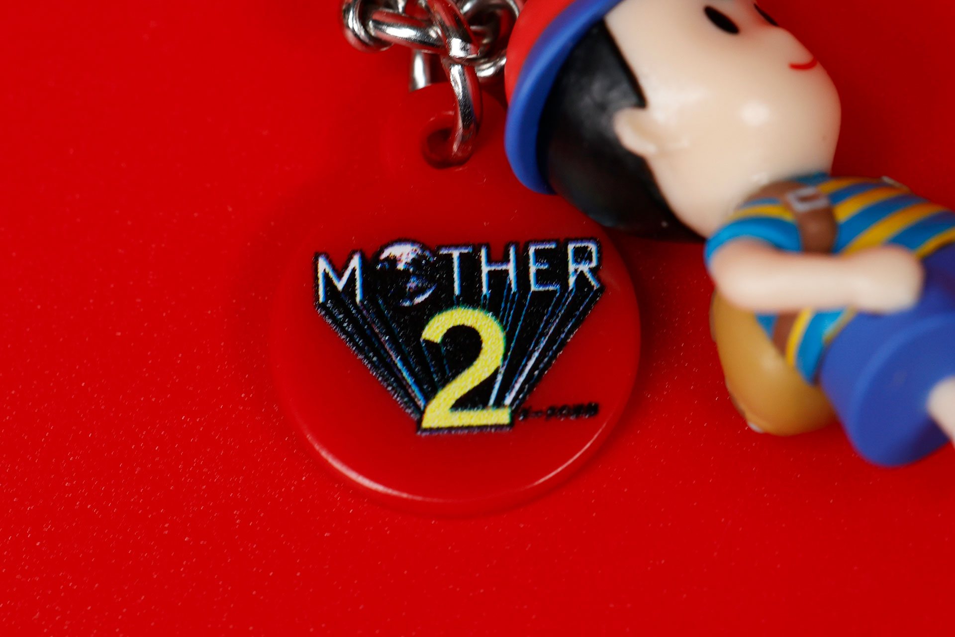 「MOTHER2」のタグも付属