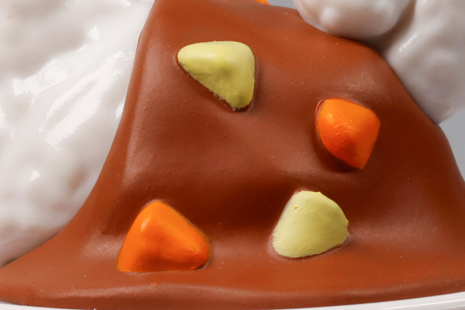 カレーは具材にもこだわった作りになっている