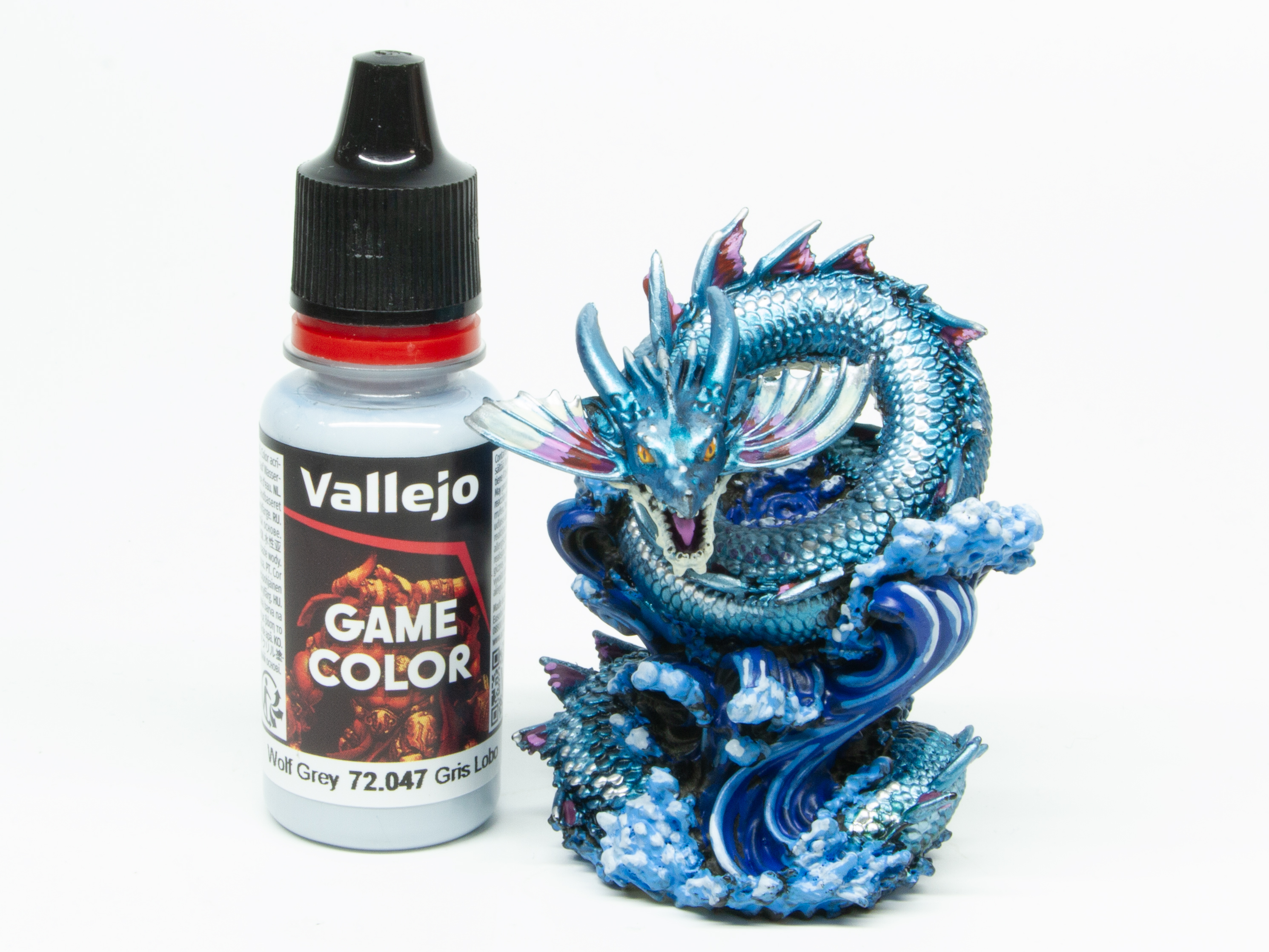 さらに明るい部分にウルフグレイを塗る