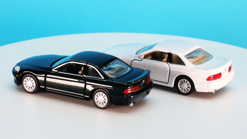 前期型でも最上級グレードの“4.0GTリミテッド”をモデルにしています
