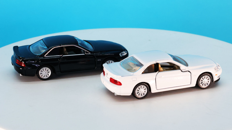 前期型でも最上級グレードの“4.0GTリミテッド”をモデルにしています