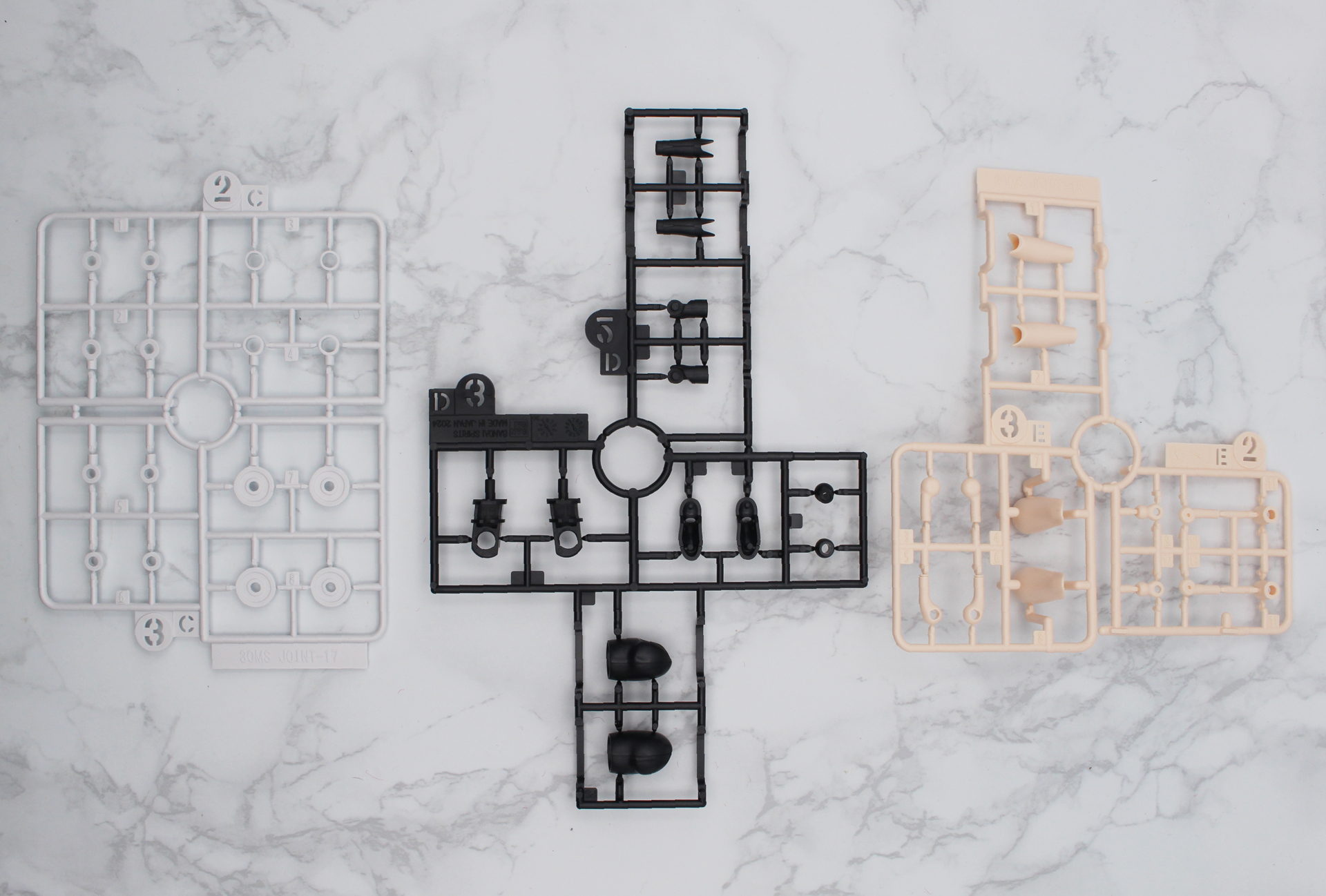 Cパーツ、Dパーツ、Eパーツ