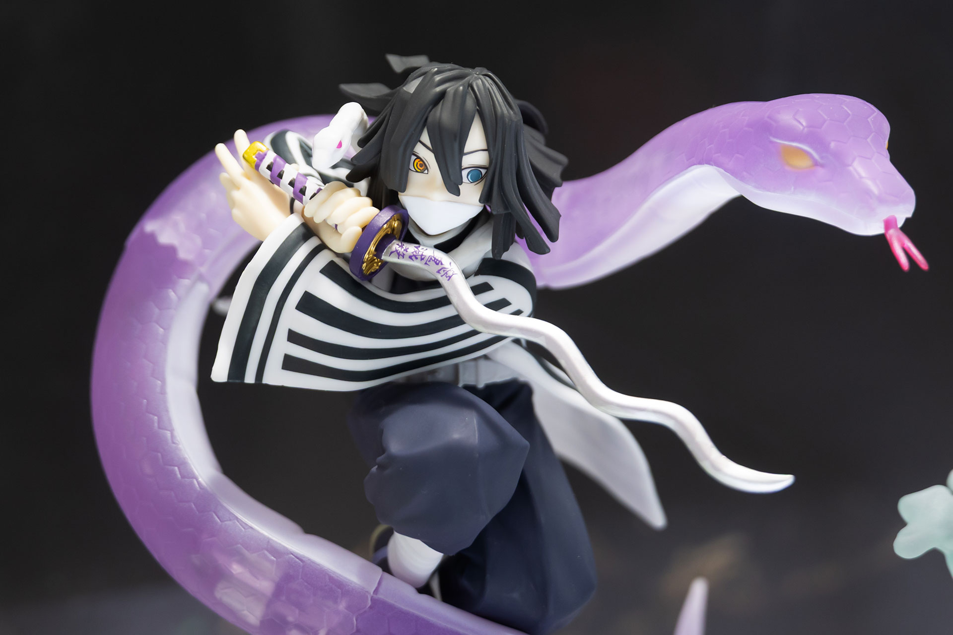 「アニメ「鬼滅の刃」 XrossLink フィギュア“伊黒小芭内”-柱稽古編-」