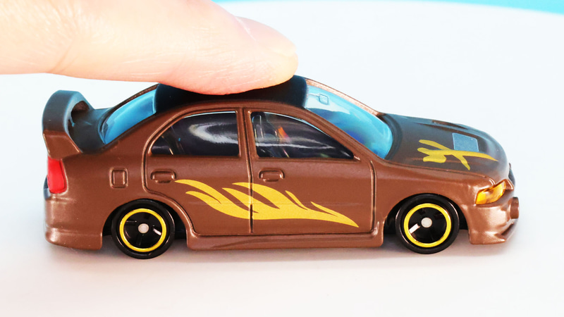 アクション：サスペンション