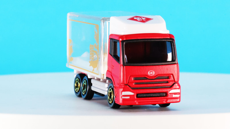 【金のわにトラック】デザインのUDトラックス クオン