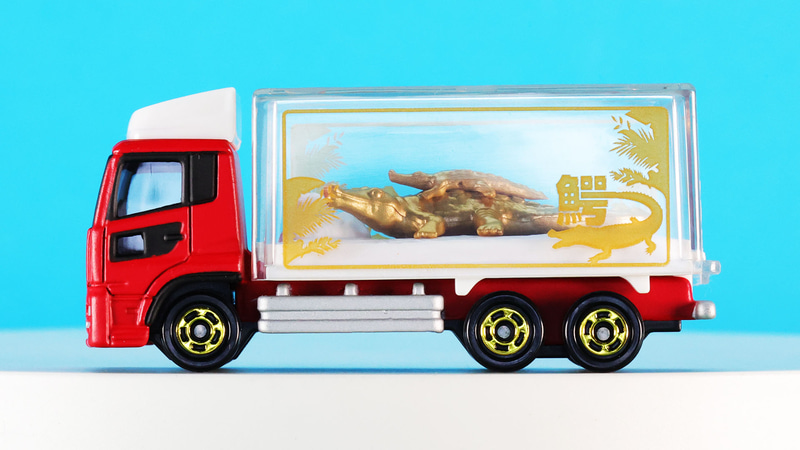 サイズ：W25×H38×D77.5mm