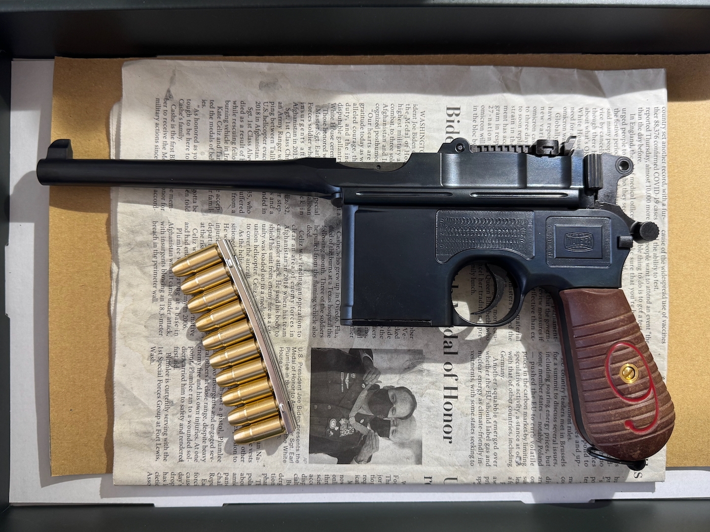 ブルーイングを施したキットを組み立てたもの（筆者私物）